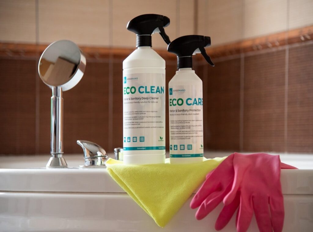 bathroom cleaning hacks